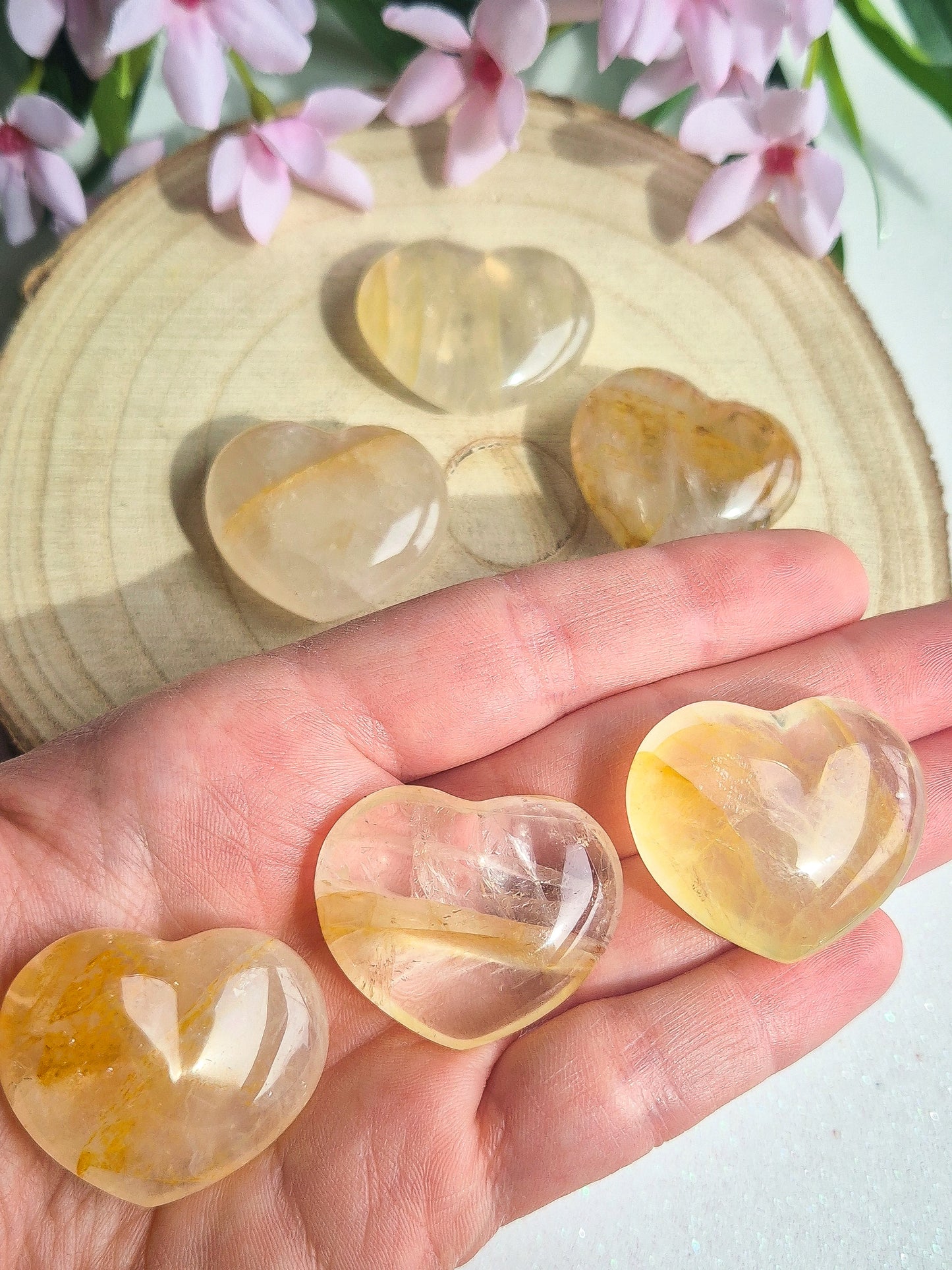 CORAZÓN DE CUARZO SANADOR DORADO