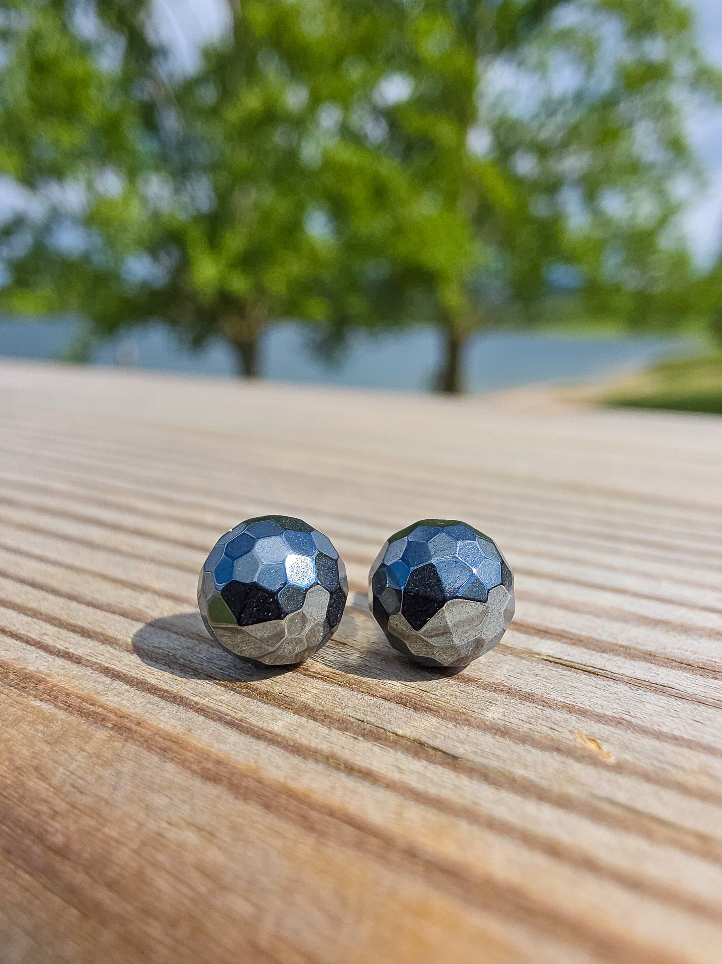PENDIENTE FACETADO BOLA EN PLATA | 8MM | DIVERSOS MINERALES