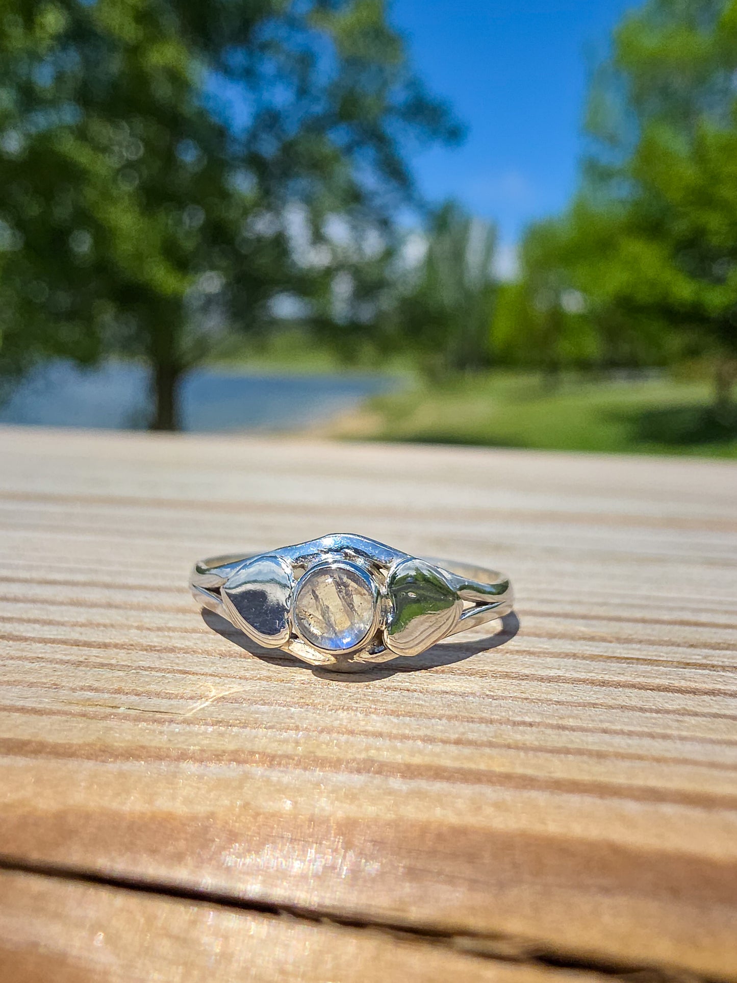 ANILLO DE PIEDRA LUNA DISEÑOS EN PLATA | AJUSTABLE