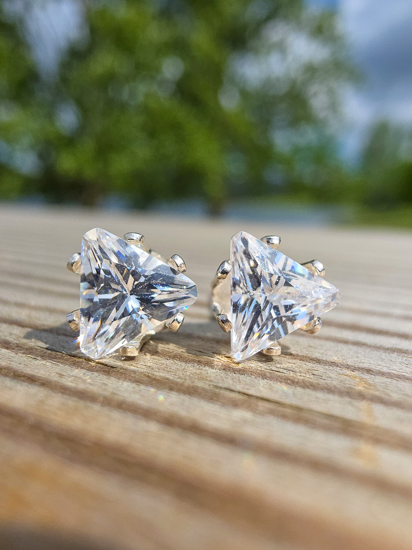 PENDIENTE DE CIRCONITA SWAROVSKI EN PLATA | 8MM | VARIOS COLORES