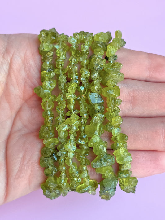 PULSERA CHIPS DE OLIVINO