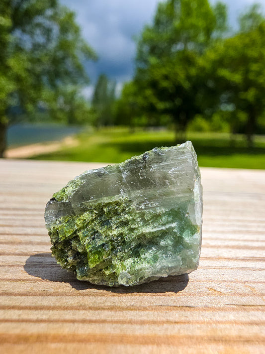 MASIVO DE TURMALINA VERDE