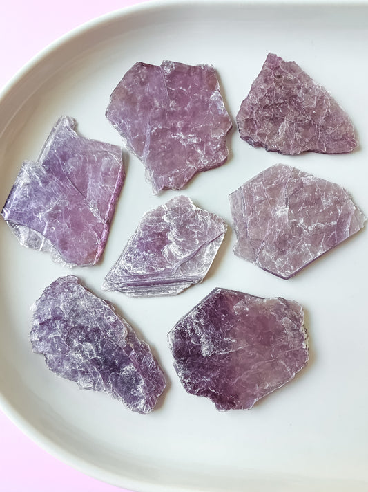 MASIVO DE MICA DE LEPIDOLITA