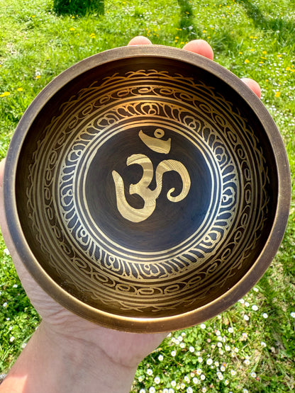 CUENCO TIBETANO OM DE 5 METALES