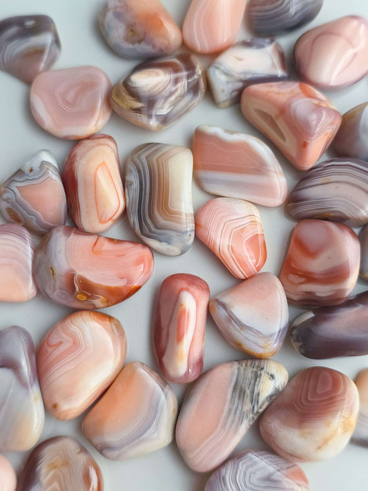 RODADO DE ÁGATA BOTSWANA ROSA